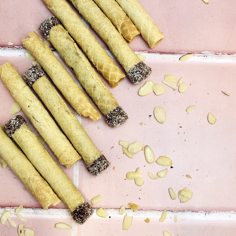 Mix de Keto Barquillos rellenos de trufa y sin relleno (10 u.) 4