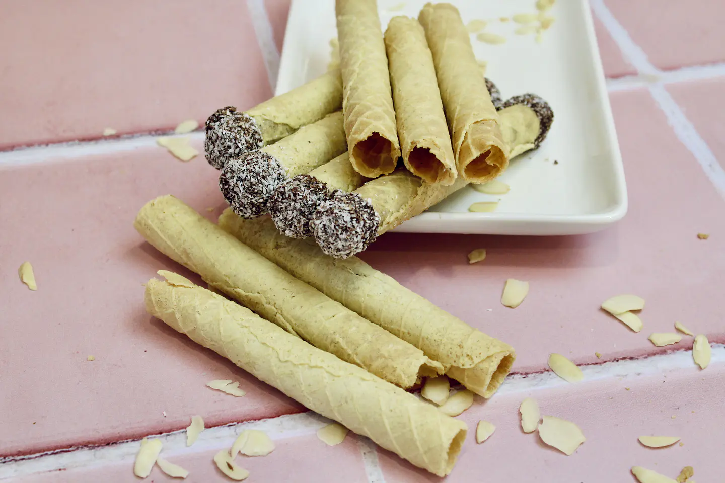Keto Barquillos Mix - Trufa de Chocolate + Clásico (10 u.) 1