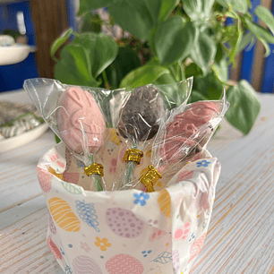 Paletas de pascua de chocolate sin azúcar - sin gluten - keto
