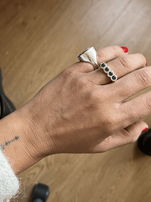 Anillo 04 _ Esmeraldinas