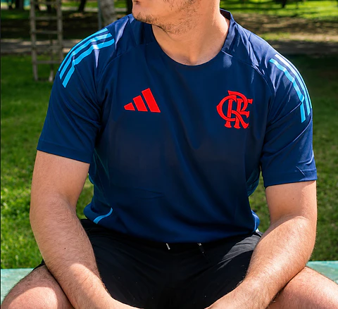 Camisa Flamengo Treino Comissão (2025)