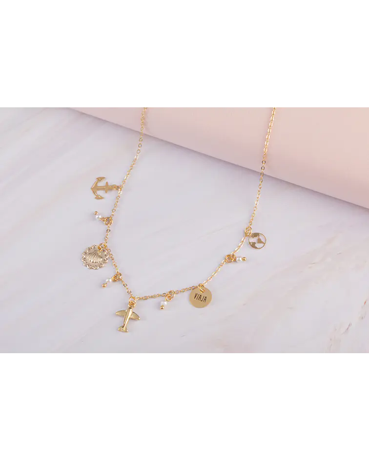 Cadenas Esenciales: Wanderlust