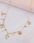 Cadenas Esenciales: Wanderlust