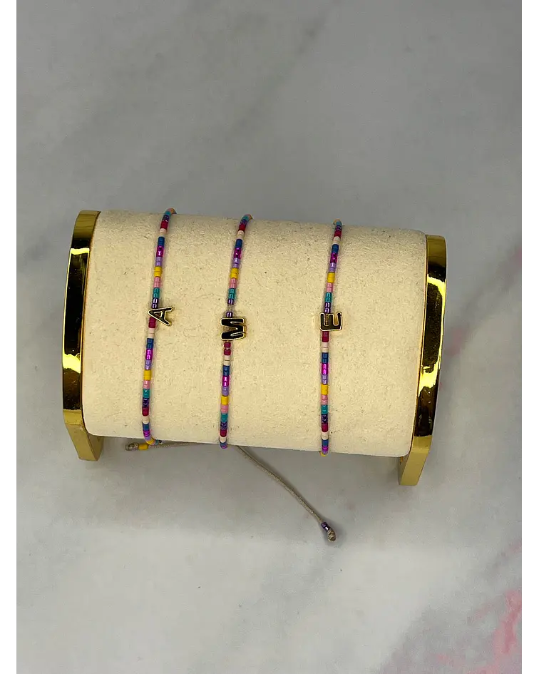 Pulseras Iniciales en hilo de Miyuki Colores