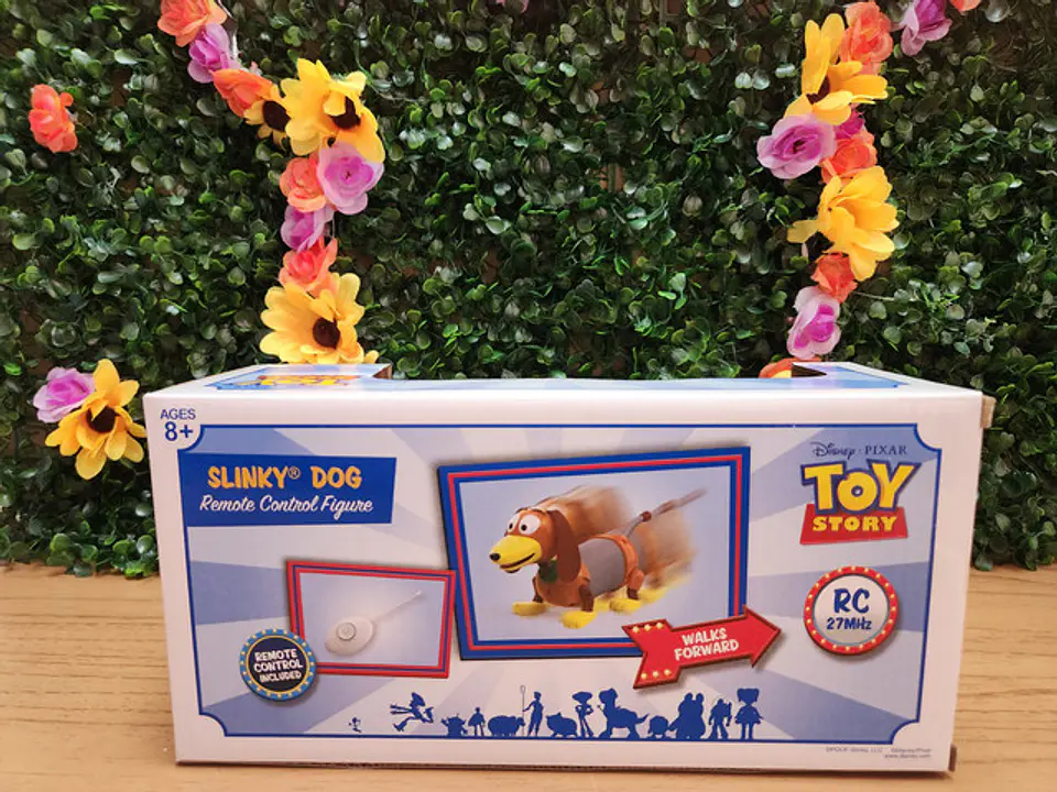 Slinky Dog a control remoto 2