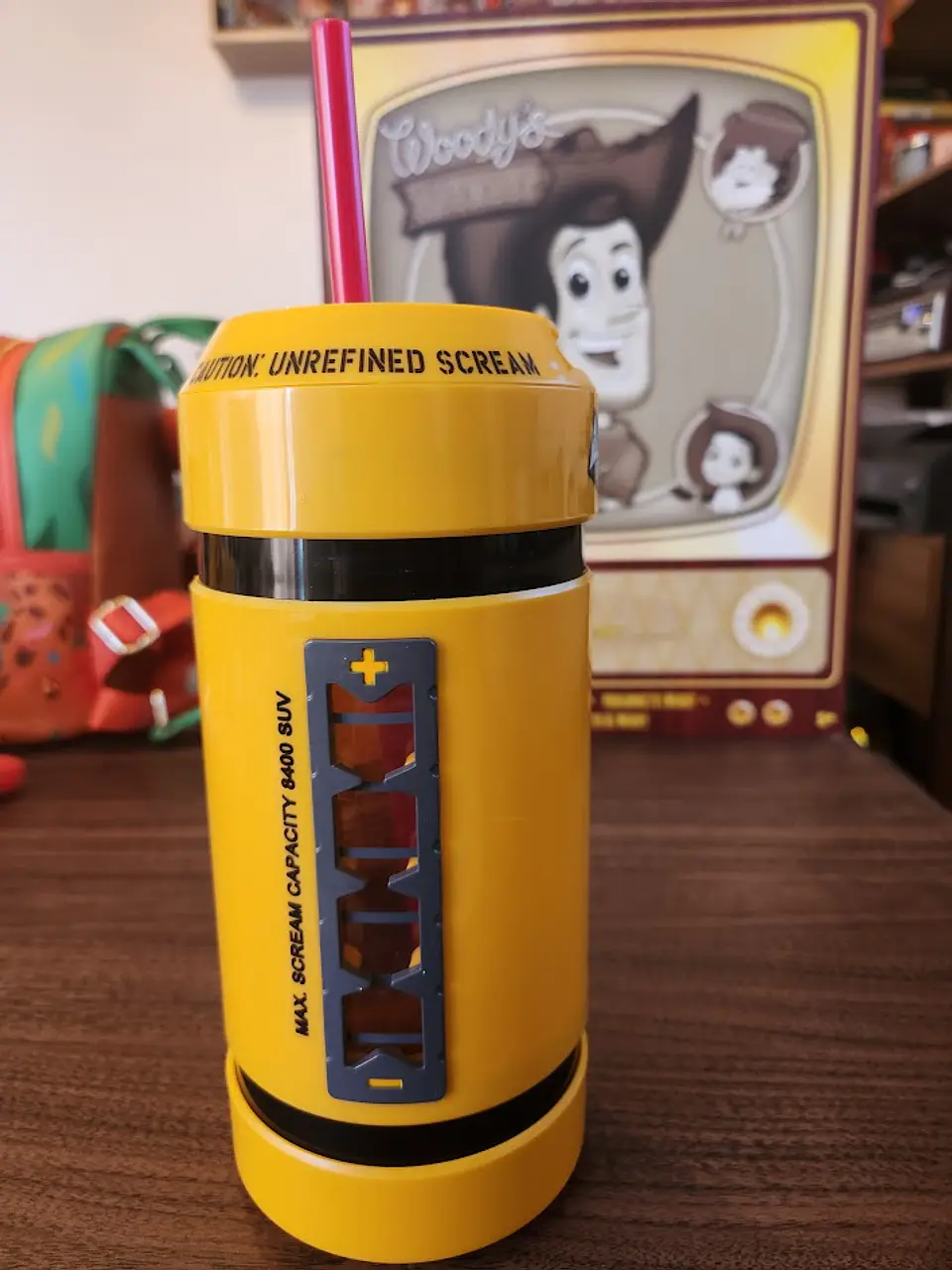 Botella Monster Inc Pixar Gritos Disney Parks 1