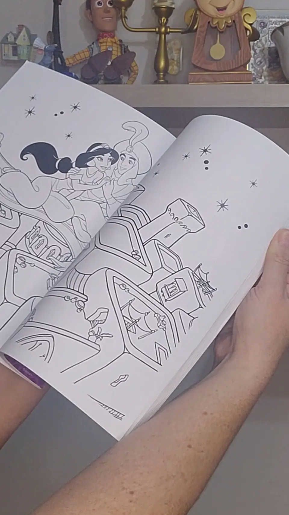 Libro mágico Aladdin. Disney Parks Japon  2