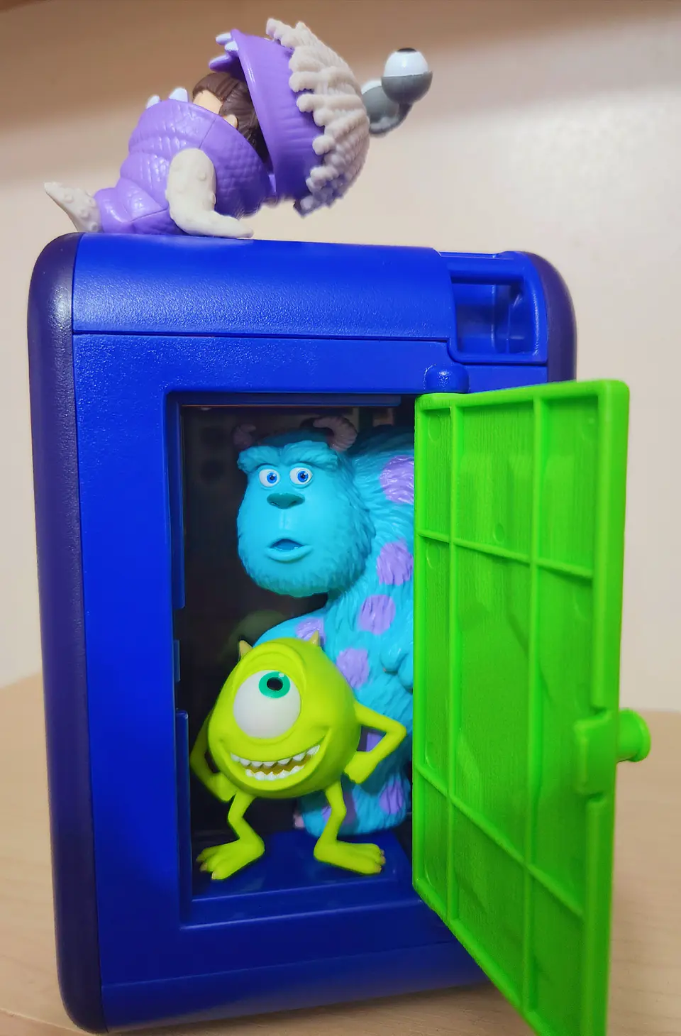 Bucket/Palomera Monster Inc. Disney Parks  4