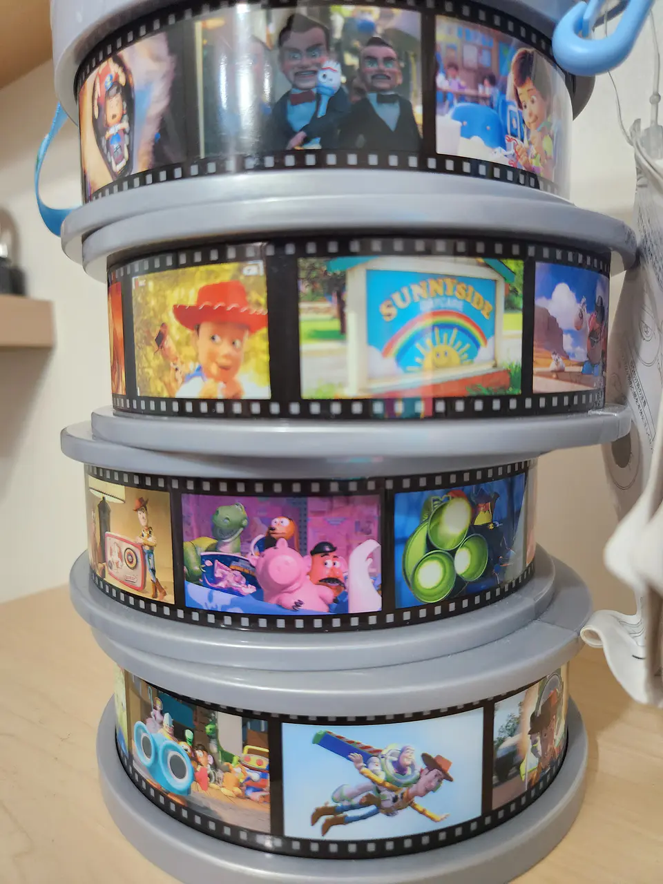 Bucket Toy Story. Disney Parks 3