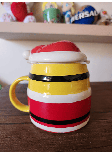 Taza cerámica con tapa minions. Universal Studios 