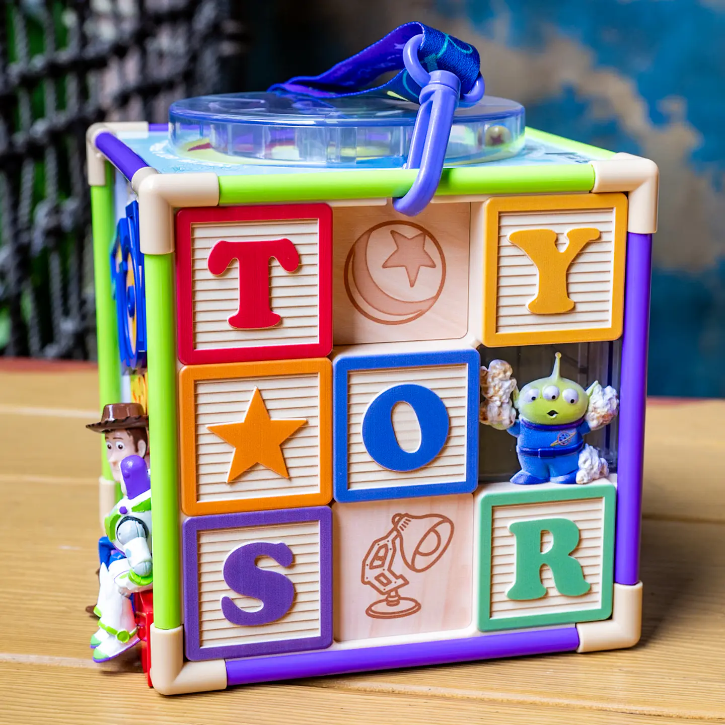 Bucket / Palomera Toy Story 30 aniversario. Disney Parks  3
