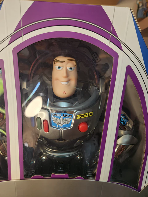 Buzz Lightyear 30 aniversario. Disney parks