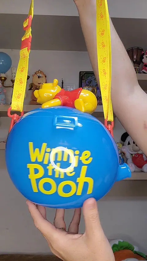 Bucket/Palomera Winnie the pooh. Disney parks 