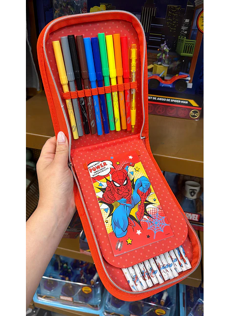 Estuche Spiderman. Disney Parks