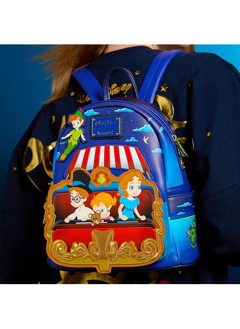 Mochila loungefly Peter pan. Disney Parks 