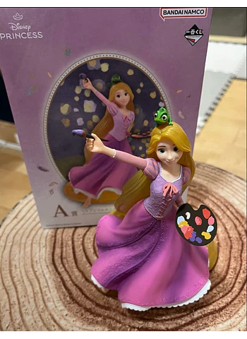 Figura Rapunzel Bandai