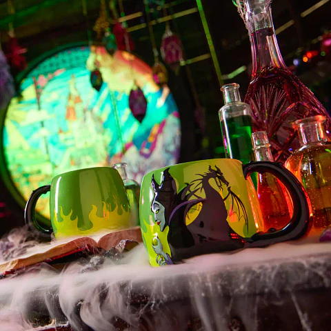 Taza Maléfica. Disney Parks 