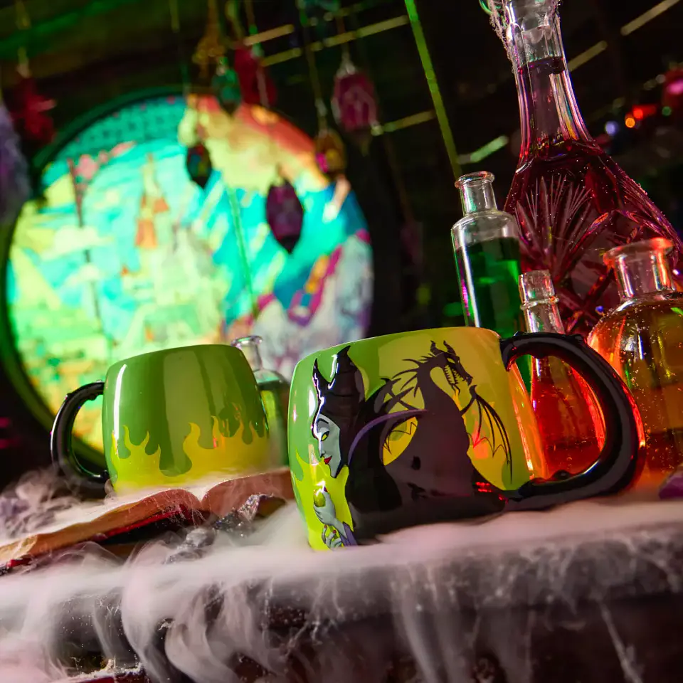 Taza Maléfica. Disney Parks  1