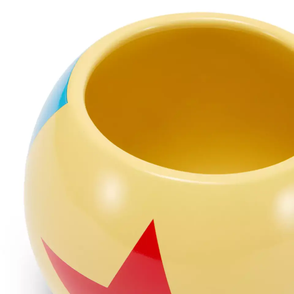 Tazon pelota de Pixar. Disney Parks 2