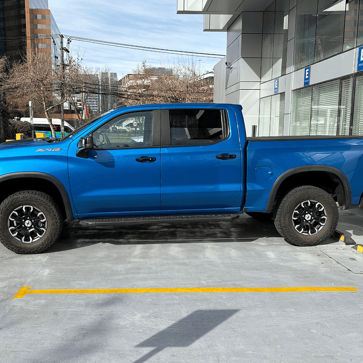  CHEVROLET SILVERADO 6.2 ZR2 AUTO DC 4WD   2023 9