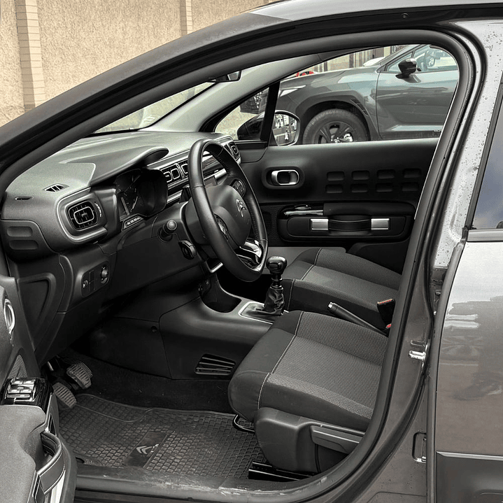 CITROEN C3 1.5 BLUEHDI 100 SS 2024 9