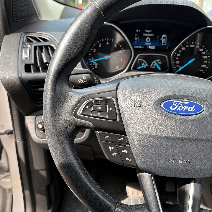  FORD ESCAPE  2,5 AUT  2019 16