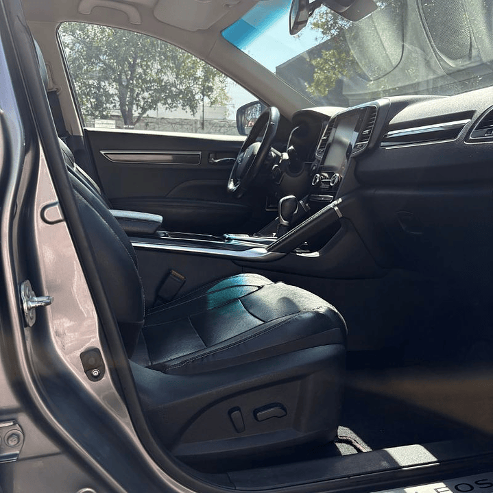  RENAULT KOLEOS 2.5 XTronic  PRIVILEGE 2018 14