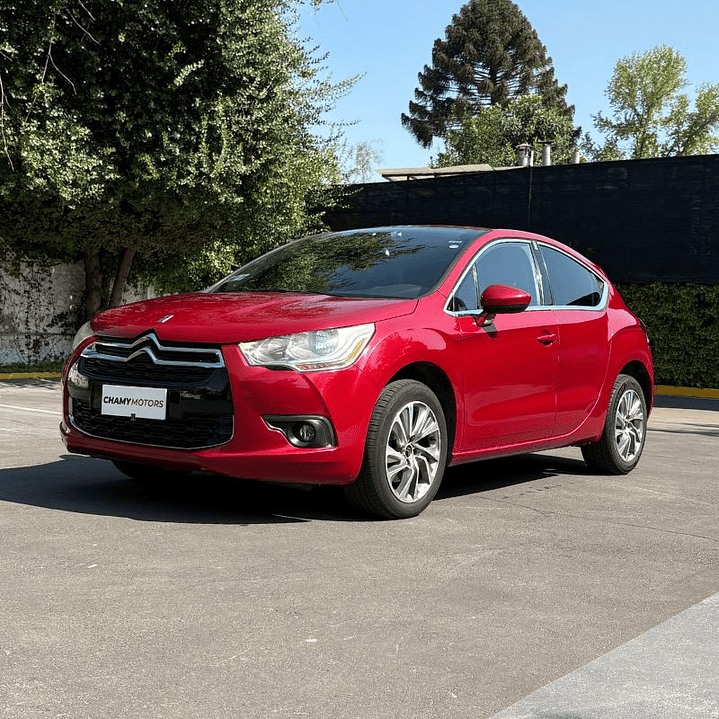 CITROËN  DS4  AUTO  1,6 2014  2