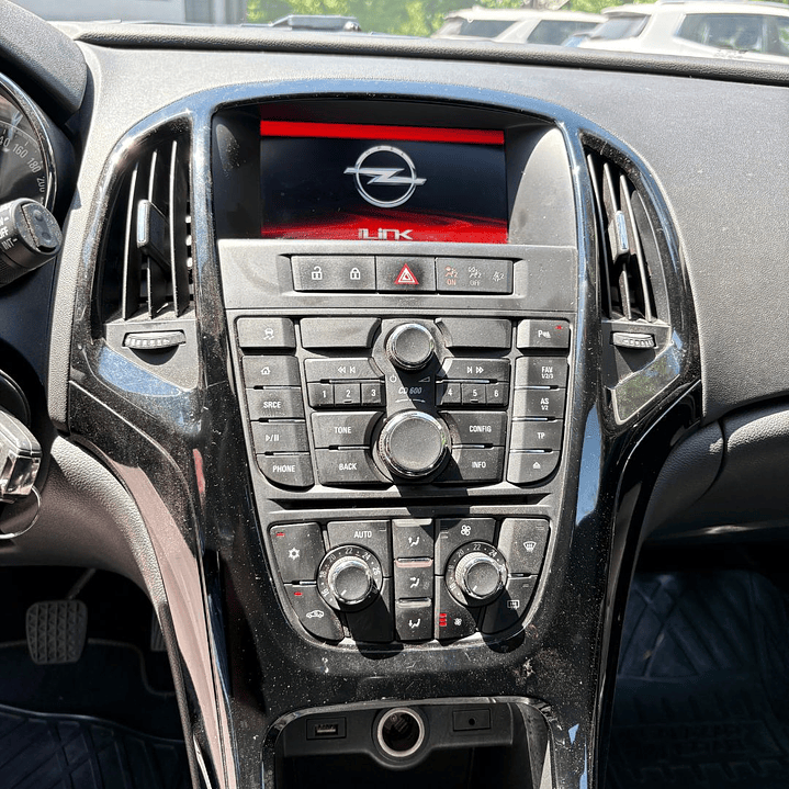 OPEL ASTRA 1.6 TURBO GTC SPORT 2017 16