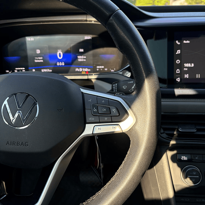 VOLKSWAGEN TAOS COMFORTLINE SKY TSI 1.4 2022 18