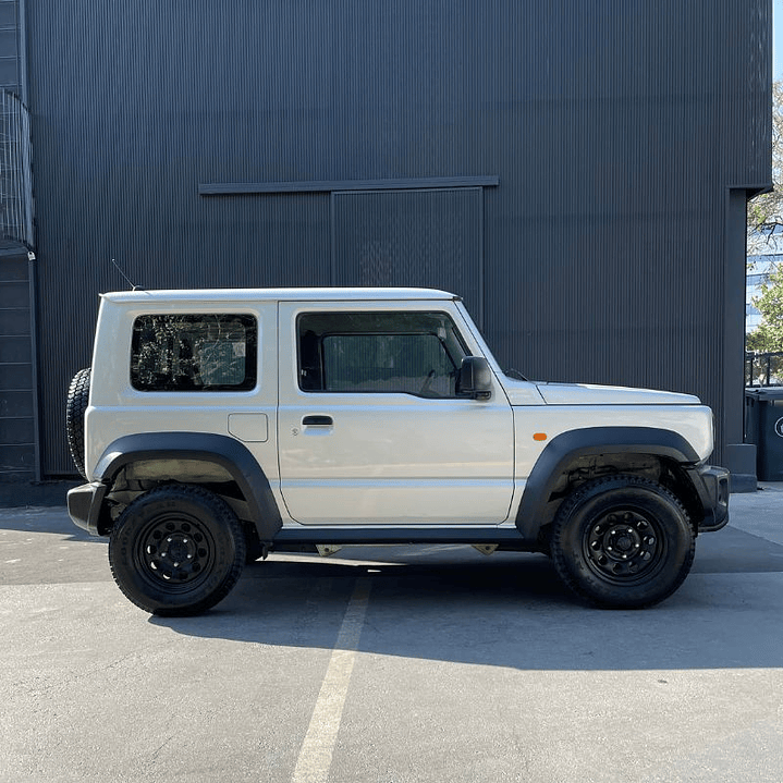 SUZUKI JIMNY 1.5 GL 4X4 MT 2022 9