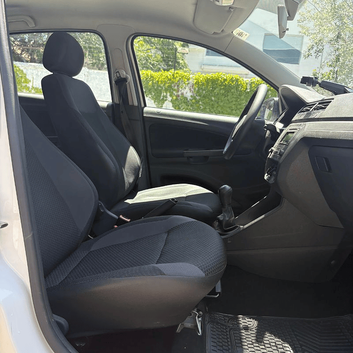 VOLKSWAGEN GOL 1.6 COMFORTLINE 2019 18