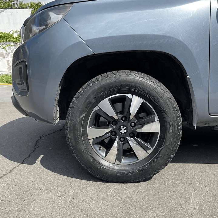 PEUGEOT LANDTREK 1.9 HDI 150 MT 4X4 DIÉSEL 2023  10