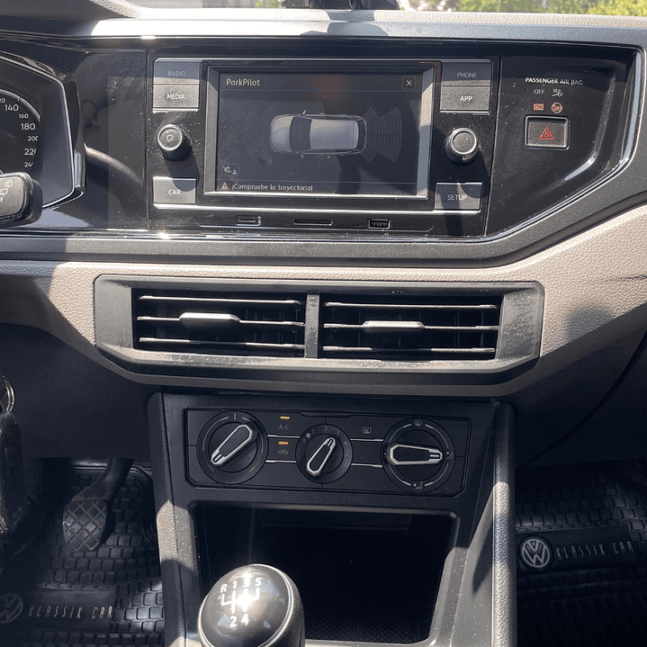 VOLKSWAGEN POLO 1.6 110 CV COMFORTLINE 2021  18