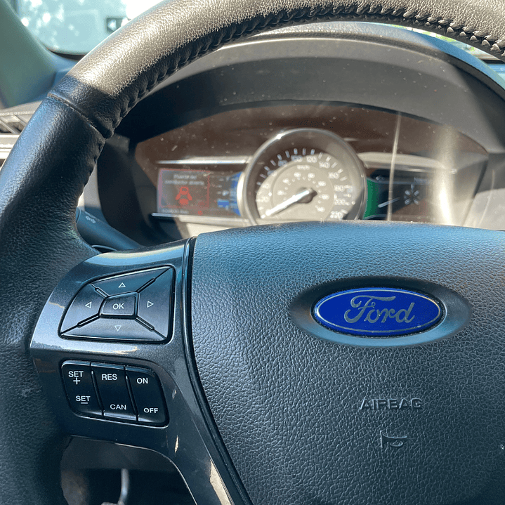 FORD EXPLORER 3.5 XLT AUTOMÁTICA 2016 6