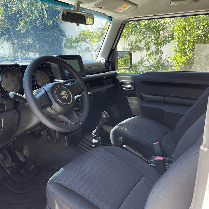 SUZUKI JIMNY 1.5 GL 4X4 2022 WINCHE 14