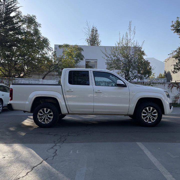 VOLKSWAGEN AMAROK COMFORTLINE 4X4 MT 2021 8