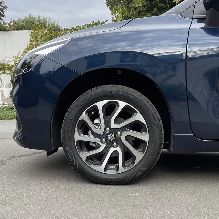 SUZUKI BALENO 1.5 GLX 2025 19