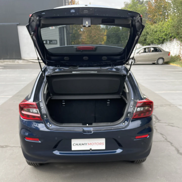 SUZUKI BALENO 1.5 GLX 2025 22