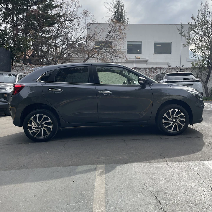 SUZUKI BALENO 1.5 GLX 2024 7