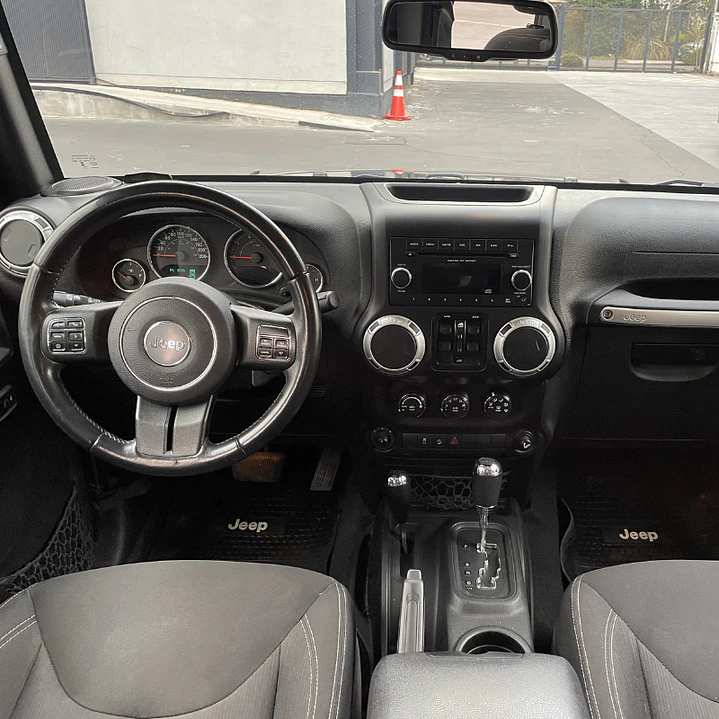 JEEP WRANGLER UNLIMITED SAHARA 2.8D AUTO 4WD 2016 14