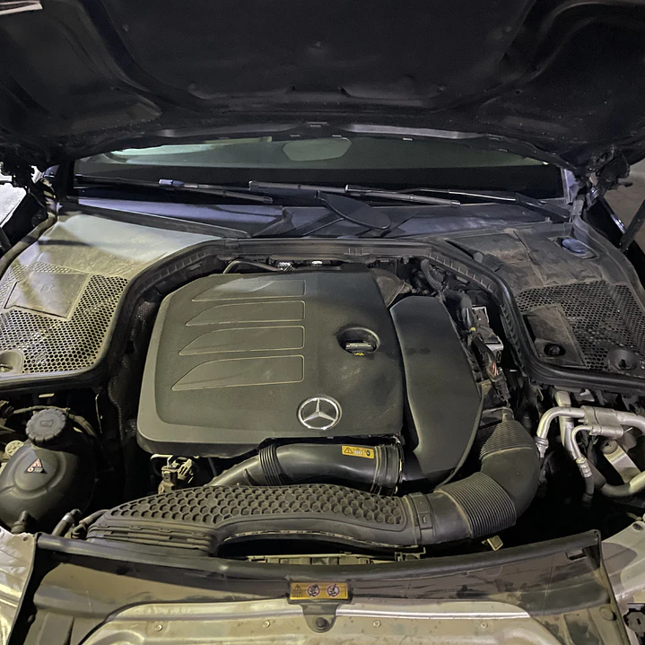 MERCEDES-BENZ C200 2.0 2022 10