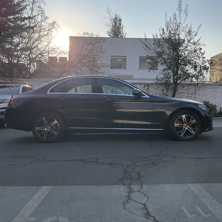 MERCEDES-BENZ C200 2.0 2022 8