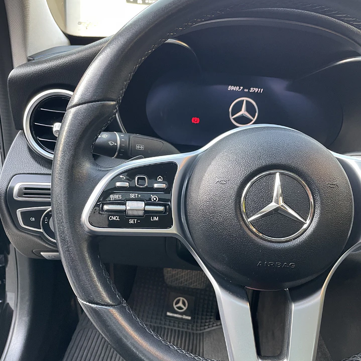 MERCEDES-BENZ C200 2.0 2022 18