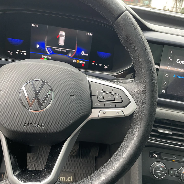 VOLKSWAGEN TAOS COMFORTLINE SKY AT 2023 20