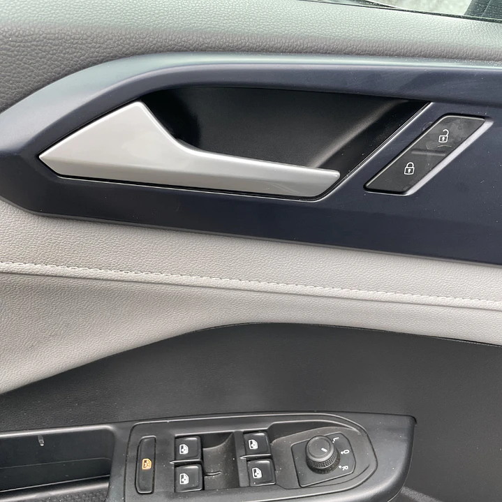 VOLKSWAGEN TAOS COMFORTLINE SKY AT 2023 21