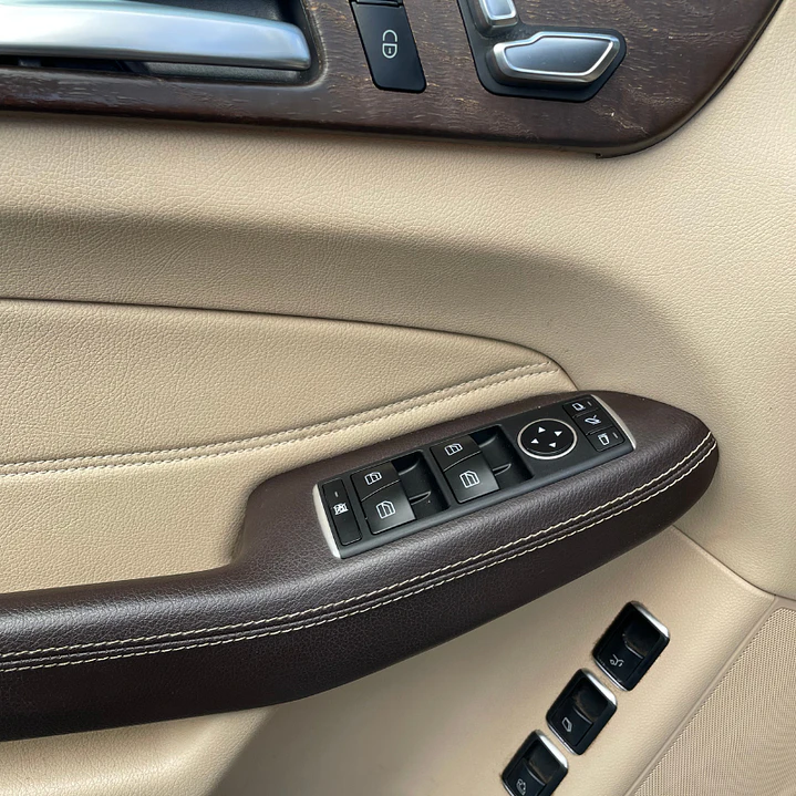 MERCEDES-BENZ GLS 350 D 2018 25