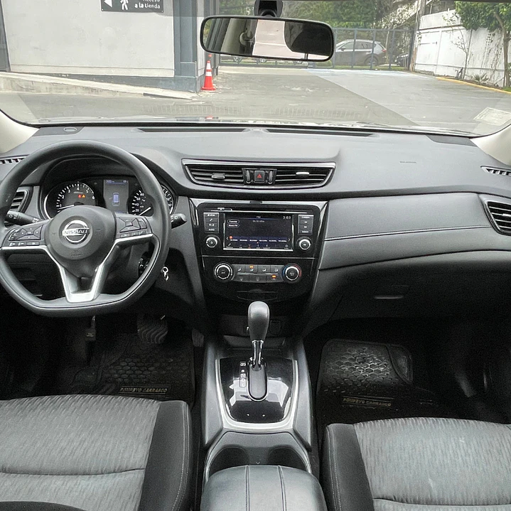NISSAN X-TRAIL SENSE 2022 ÚNICA DUEÑA 17