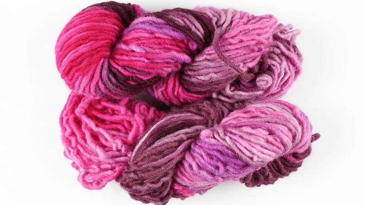 HILADA A MANO ESTIRADA FRAMBUESA 1