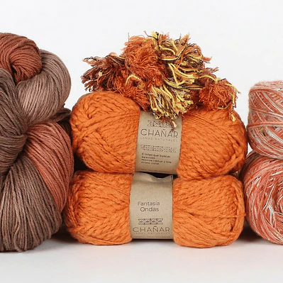 Cajita Ocre: Kit de Hilados en Tonos Naranjas y Tierra
